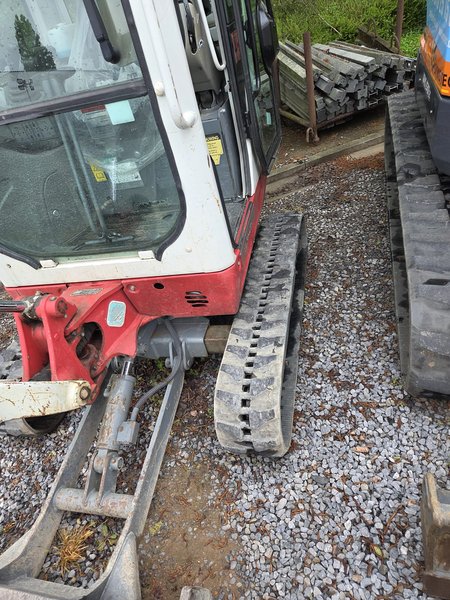 Minigraver Takeuchi TB216