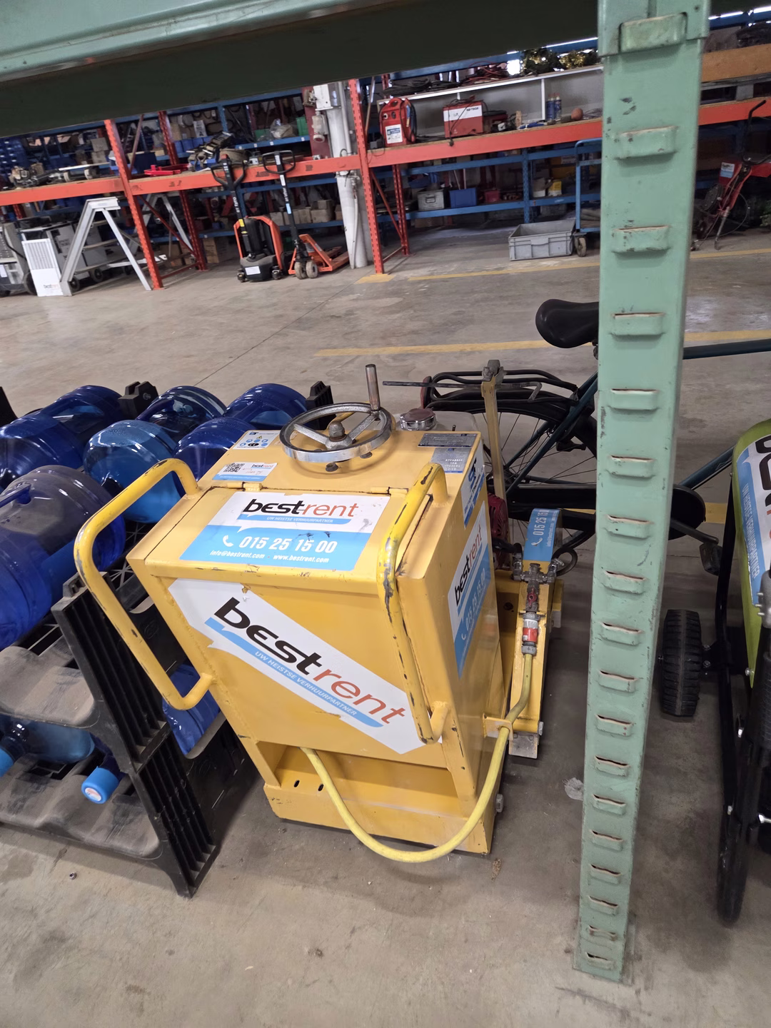 Betonvloerzaagmachine met zaagdiepte tot 19cm